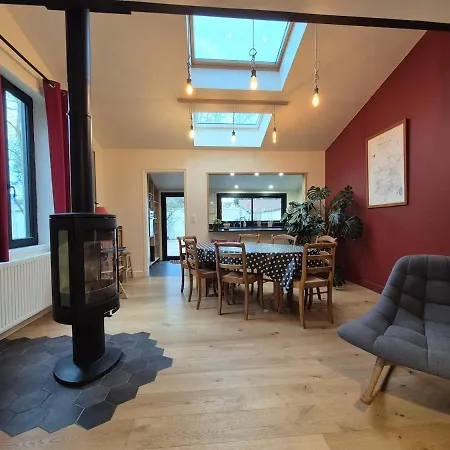 Brique Et Silex Terrasse Jardin Parking * Ruan